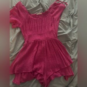 this is a cute shorts jumper and is very comfy